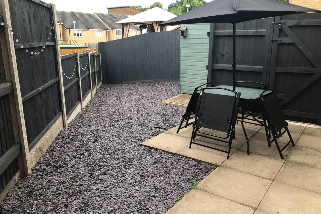 Dudley House **Staycation & Contractors** Sleeps 7 Tipton Luaran gambar