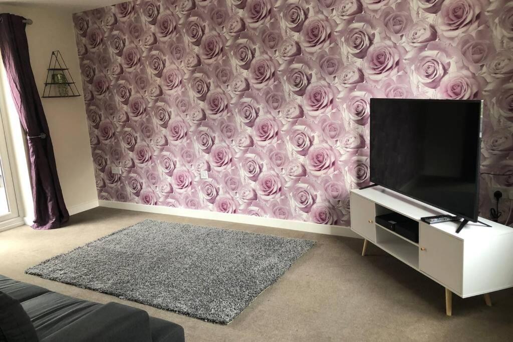 Dudley House **Staycation & Contractors** Sleeps 7 Tipton Luaran gambar