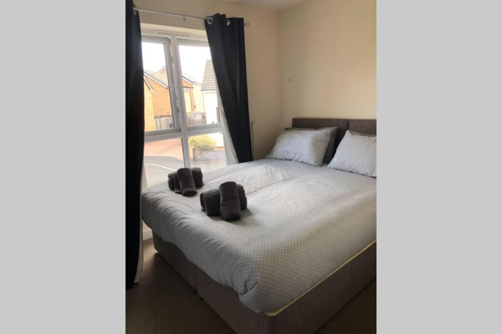 Dudley House **Staycation & Contractors** Sleeps 7 Tipton Luaran gambar
